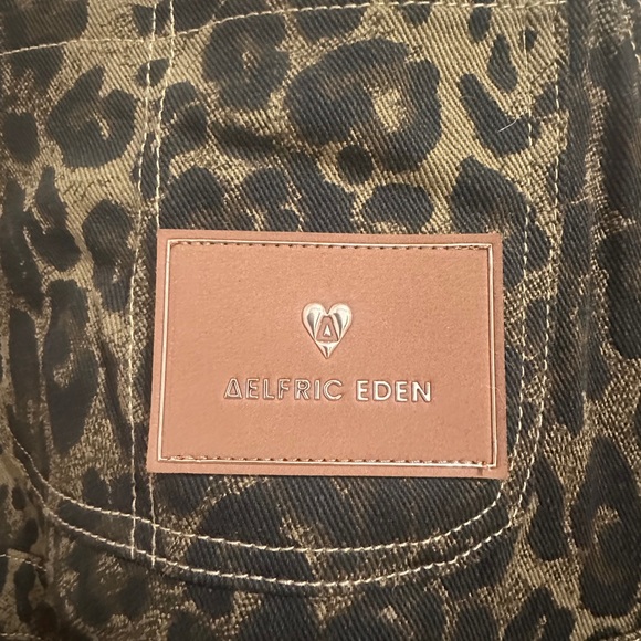 Cheetah print overalls. Oversized - Picture 3 of 4